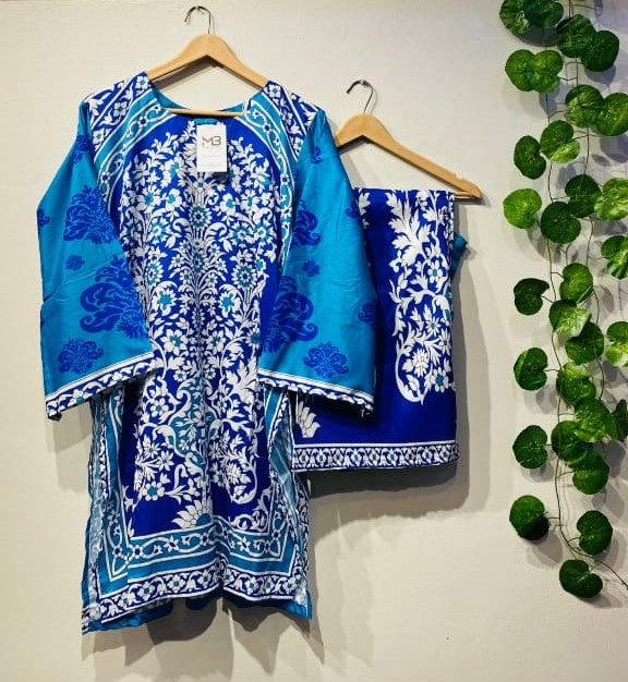 02 Piece Cort Set 17